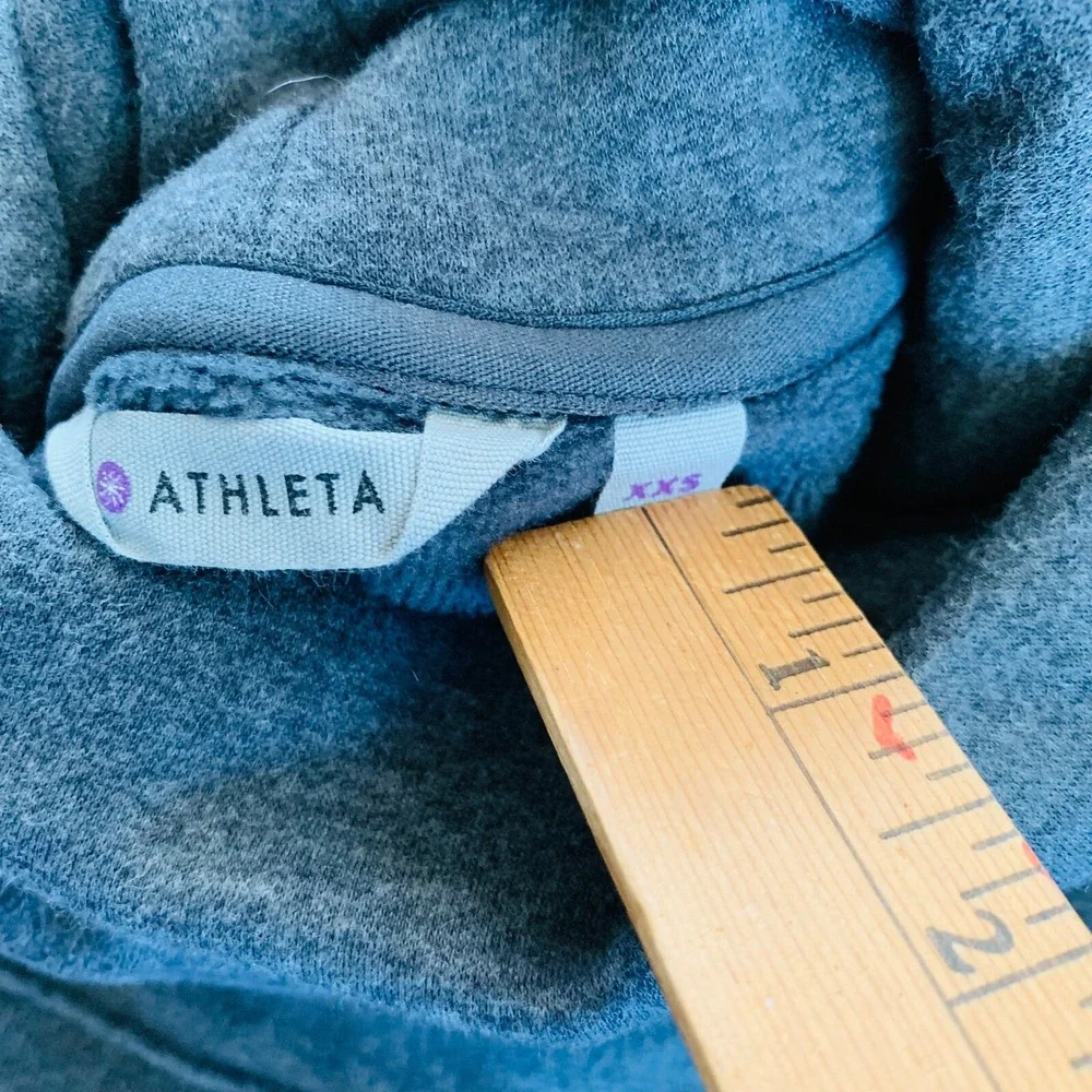 Athleta Turtleneck Sweater Gray Fleece Pullover Sweatshirt Womens‎ XXS - Picture 3 of 5